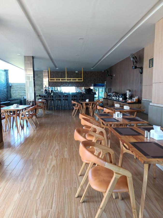 Grand Samota Hotel Sumbawa Ngoại thất bức ảnh