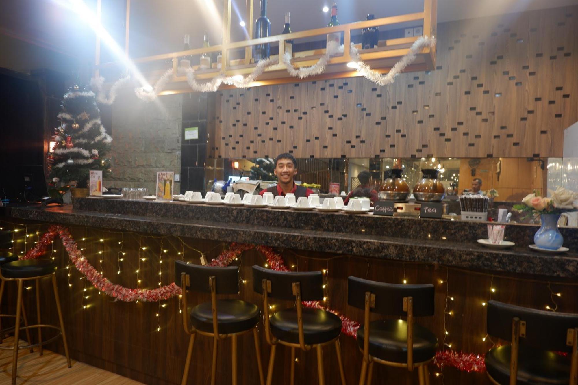 Grand Samota Hotel Sumbawa Ngoại thất bức ảnh