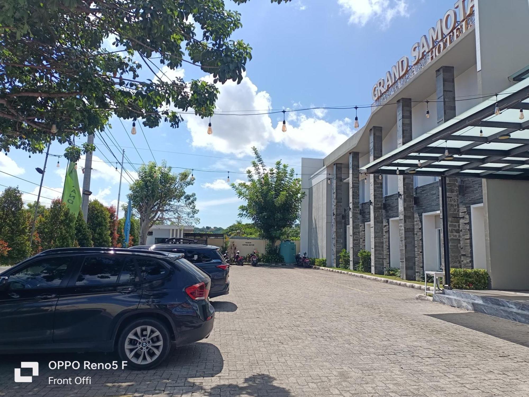 Grand Samota Hotel Sumbawa Ngoại thất bức ảnh